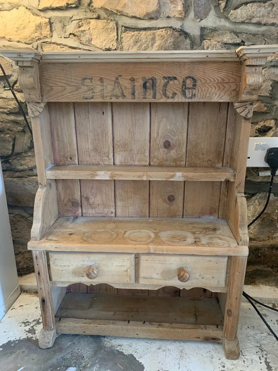 Antique pine shelves - Image 1