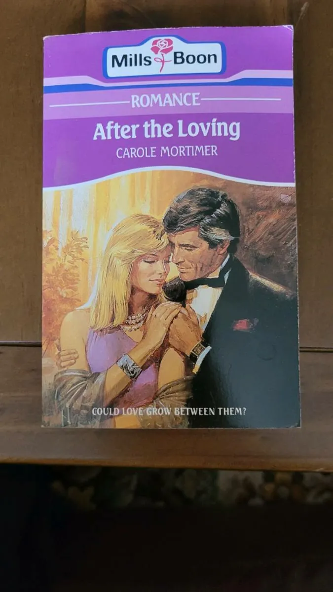 Mills and boon books - Image 4