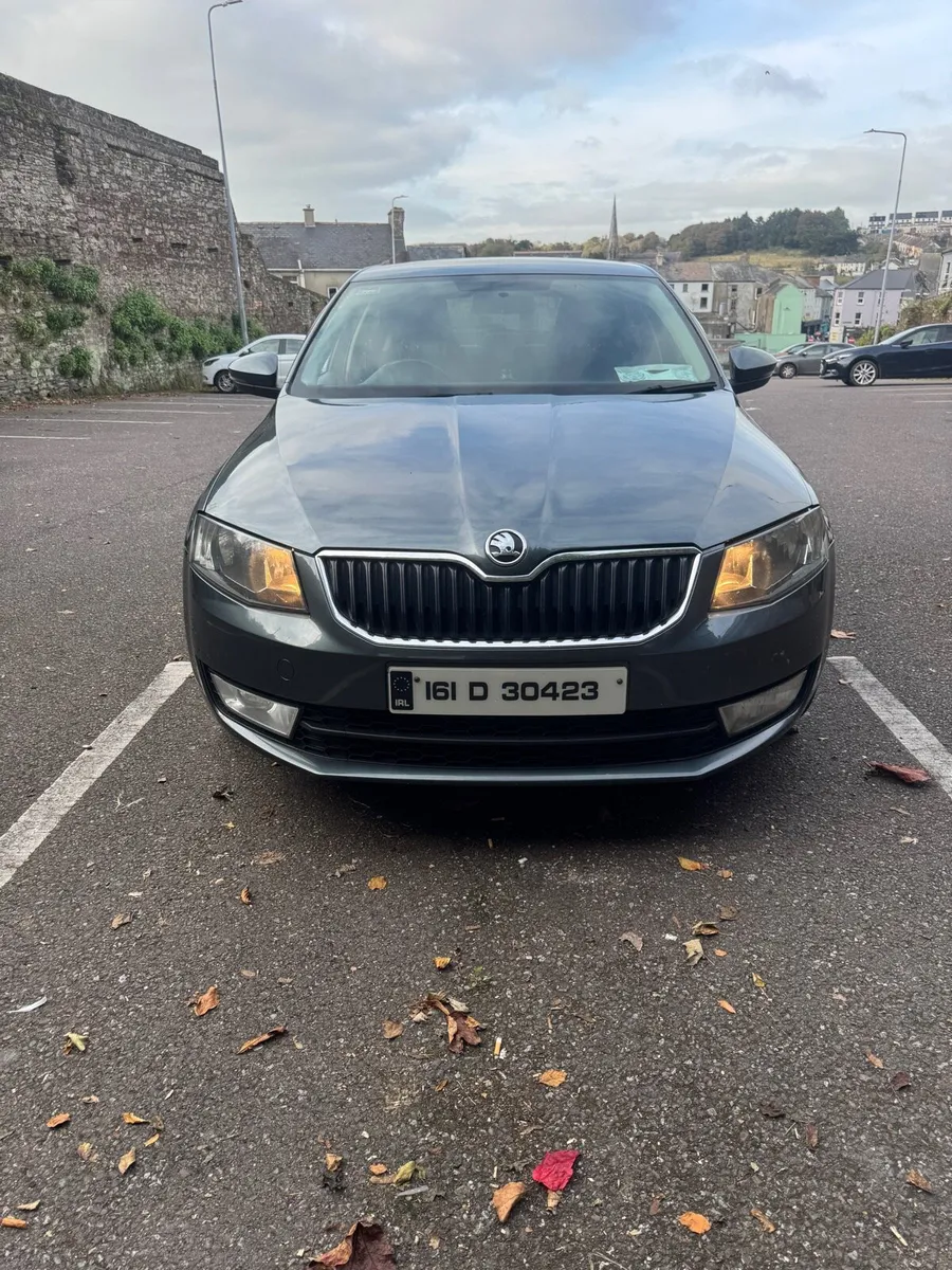 161 Škoda Octavia 1.6 Diesel Automatic - Image 1
