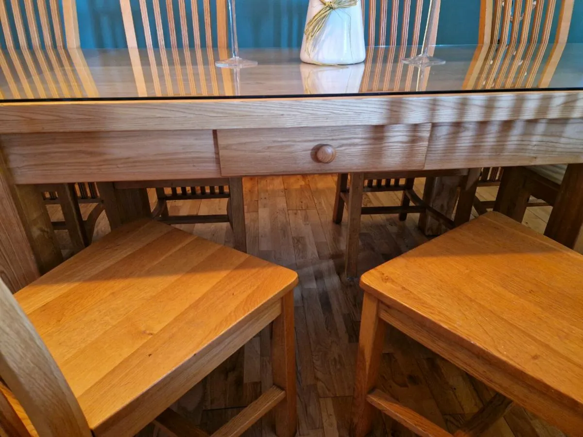 Solid Oak extendable Dining Table & Eight Chairs! - Image 3