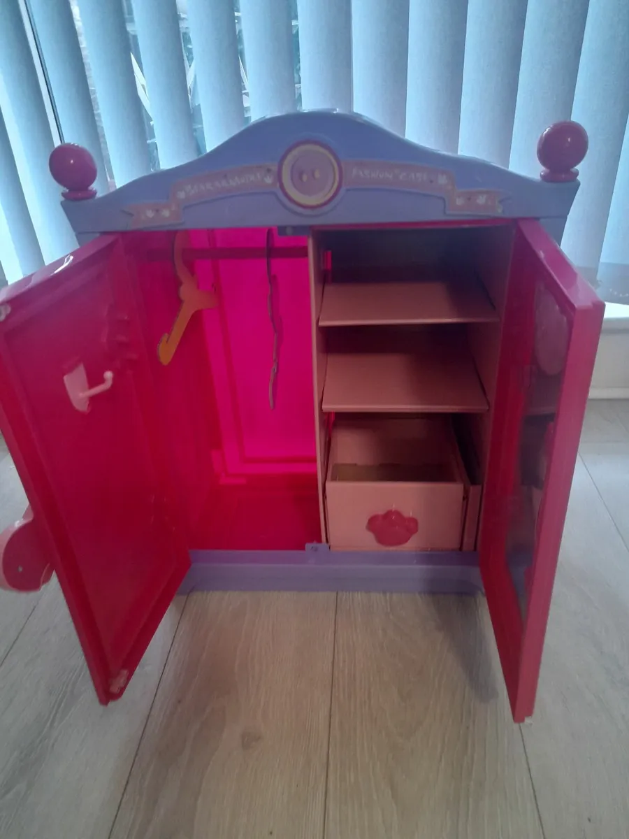 Toy - Image 2