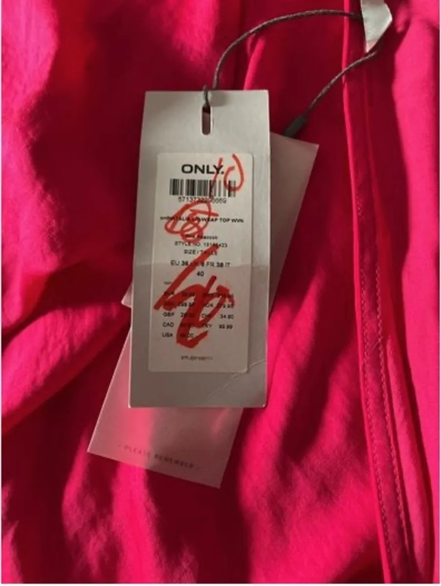 Only - Beautiful Pink Wrap Blouse Size UK 8 - Image 4