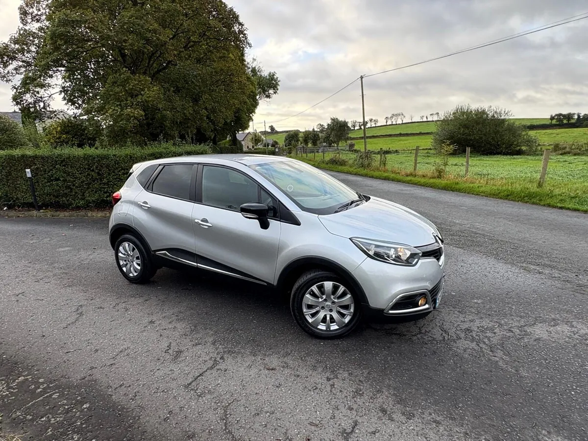 Renault Captur 1.5DCI 2016 *MINT CONDITION/CHEAP* - Image 2