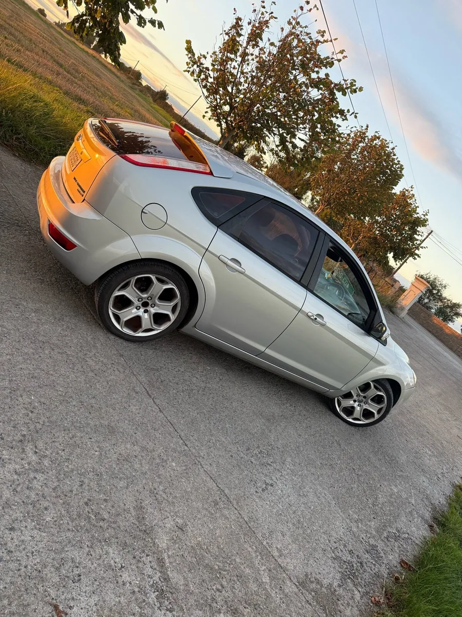 Ford focus - Image 2