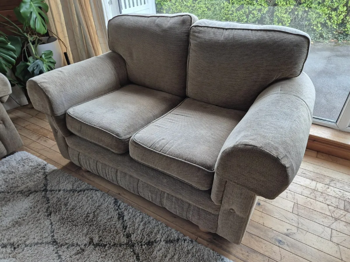 Couches - Image 3