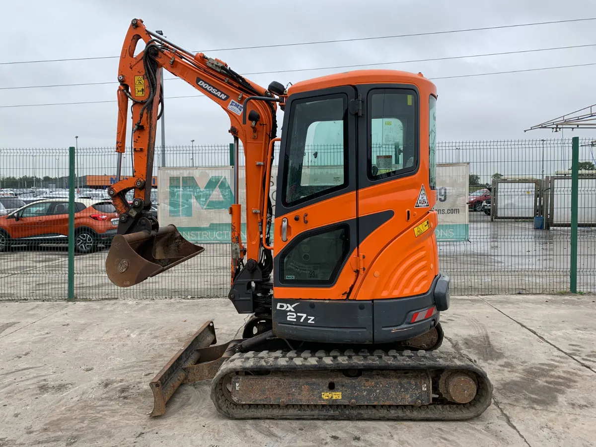 2018 DOOSAN DX27Z EXCAVATOR FOR AUCTION - NAAS - Image 2
