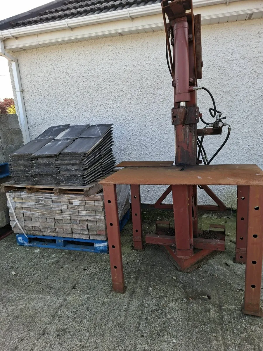 Log Splitter - Image 1