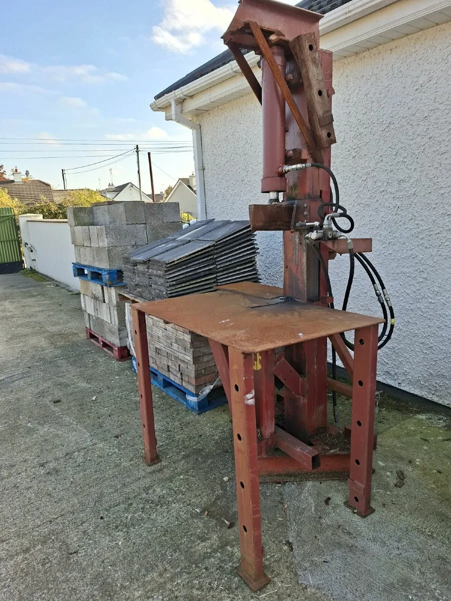 Log Splitter - Image 2