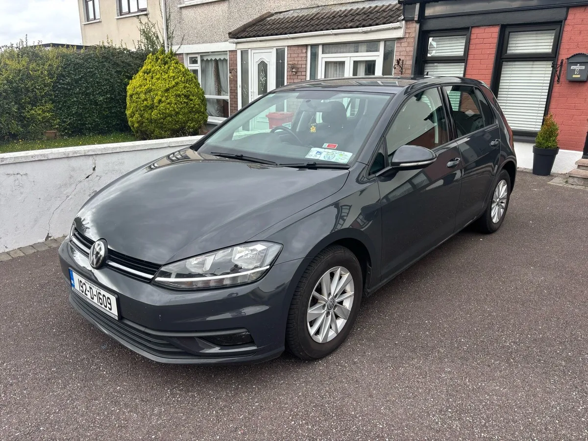 192 Volkswagen Golf - Image 2