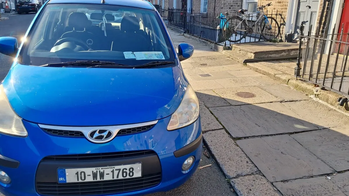 Hyundai  i10  2010 - Image 2