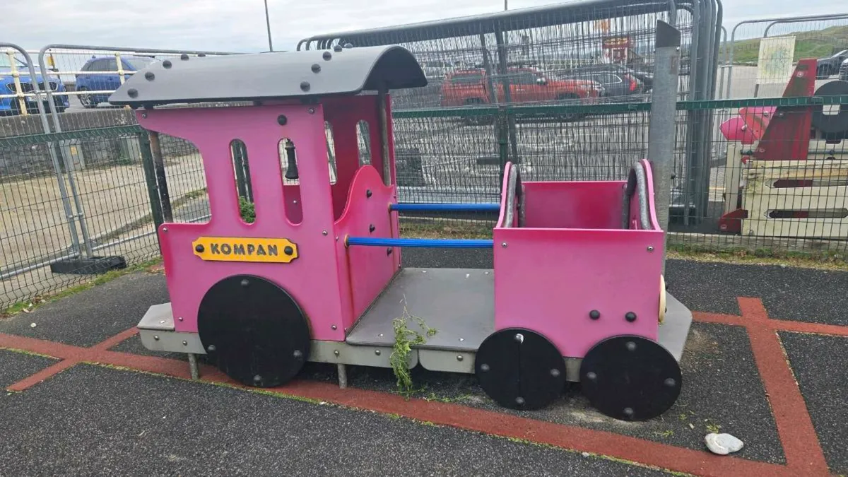 PLAYGROUND EQUIPMENT - Image 4