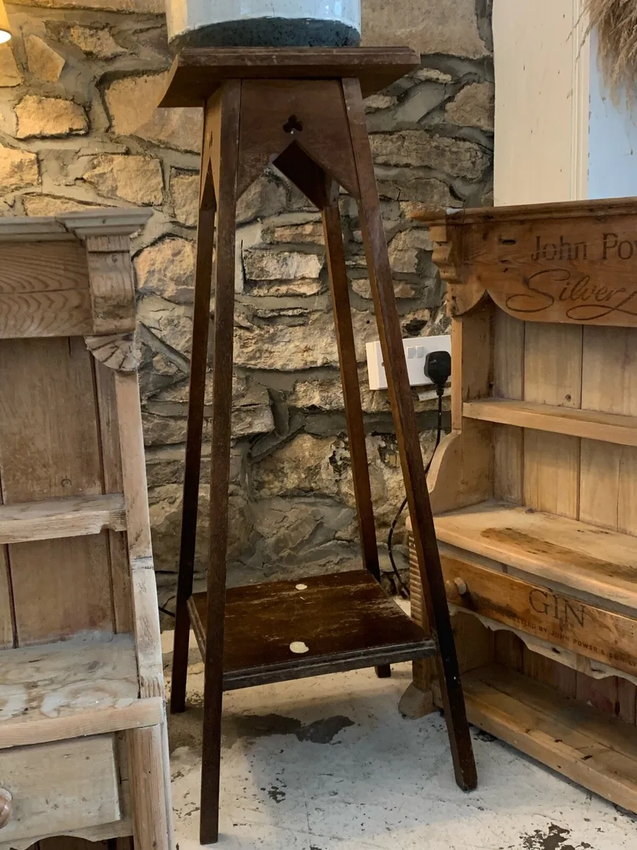 Plant stand - Image 1