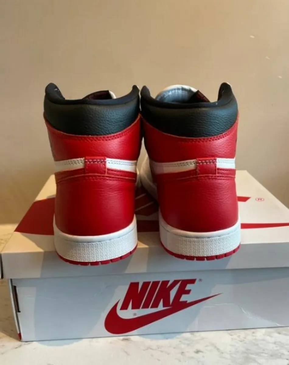Air Jordan 1 High Heritage White and Red - Image 2