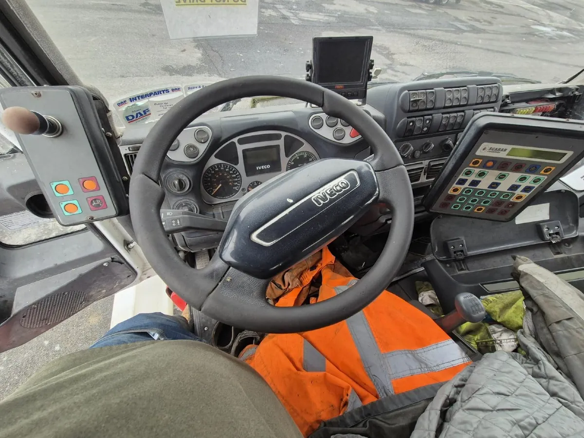 Road Sweeper Iveco  2006 - Image 2