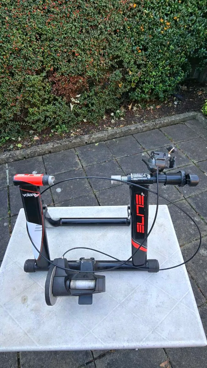 Foldable stationary Bike Trainer "ELITE Volare" - Image 1
