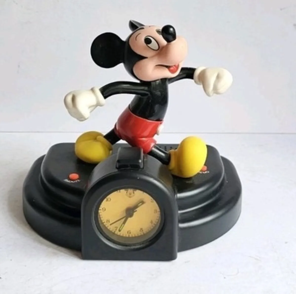 Vintage Mickey Mouse Clock - Image 1