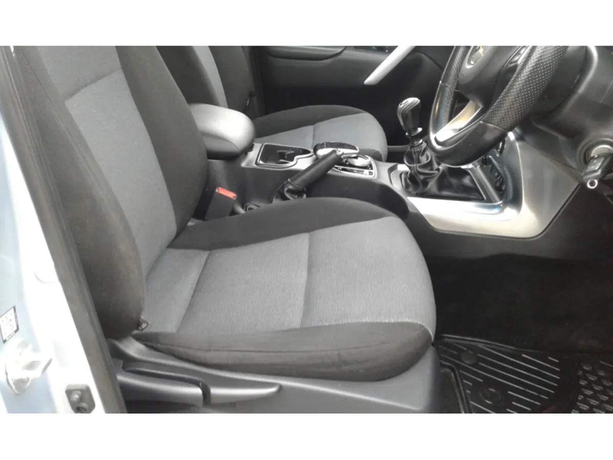 Mercedes-Benz X-Class X-KLASSE 220 XKL 4X4 PROGRES - Image 3