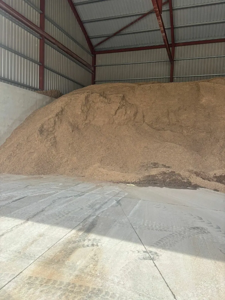 High-Quality, Recycled Fine Grade Woodchip Bedding - Image 2