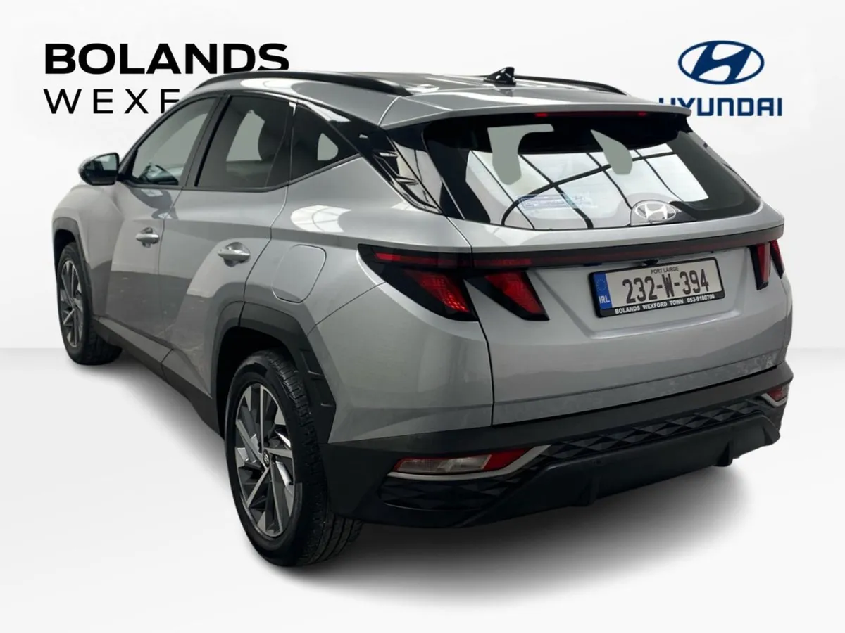 Hyundai Tucson 2WD Executive - Image 4