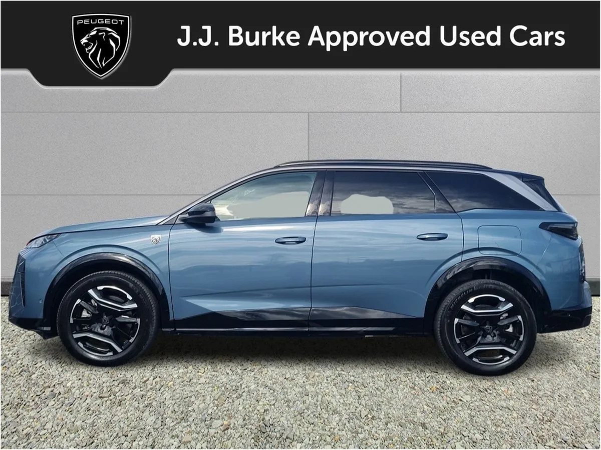 Peugeot 5008 BEV 73kwh 210hp GT - Image 3