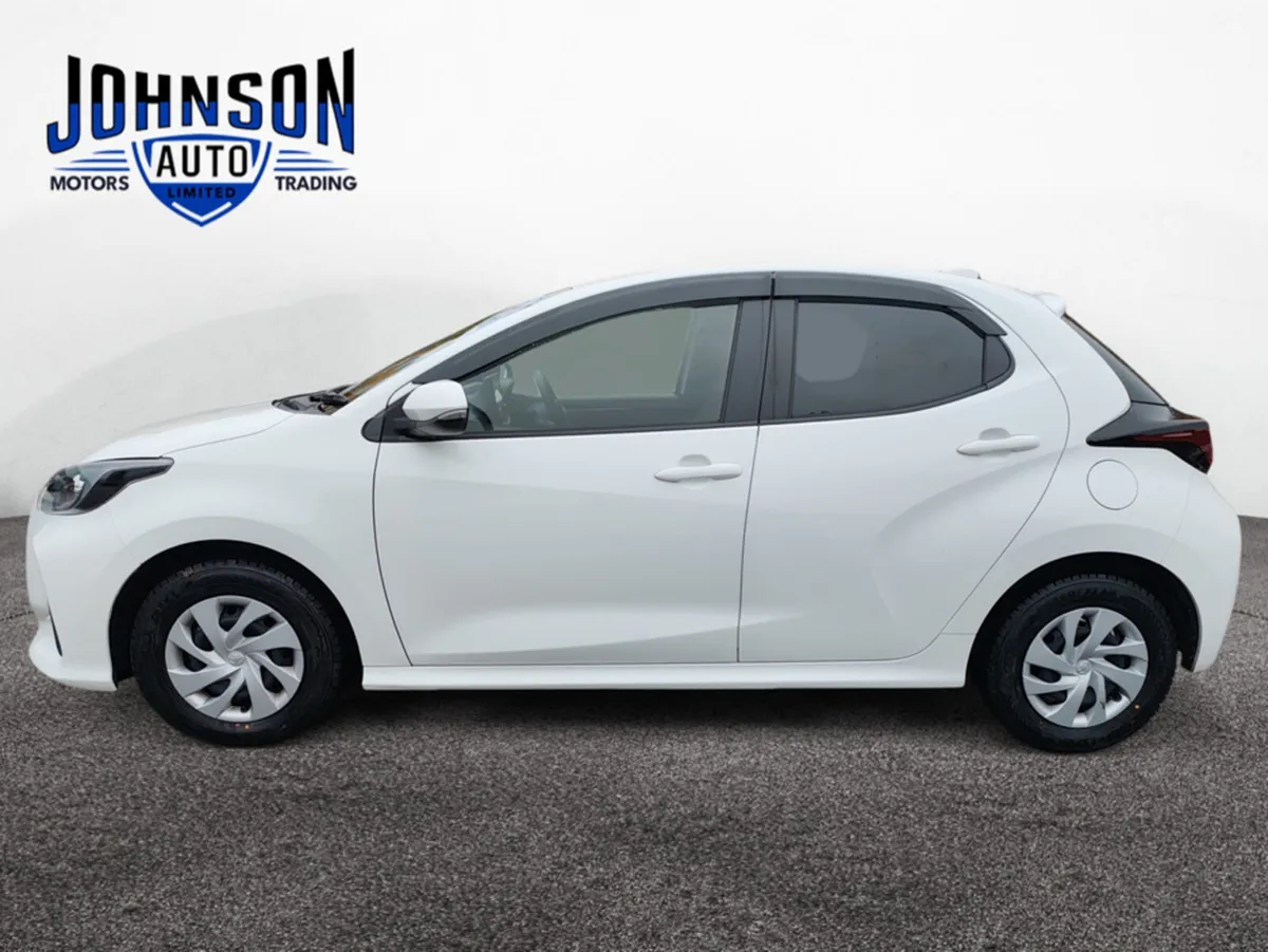 Toyota Yaris 1.5 Petrol Auto - Image 3