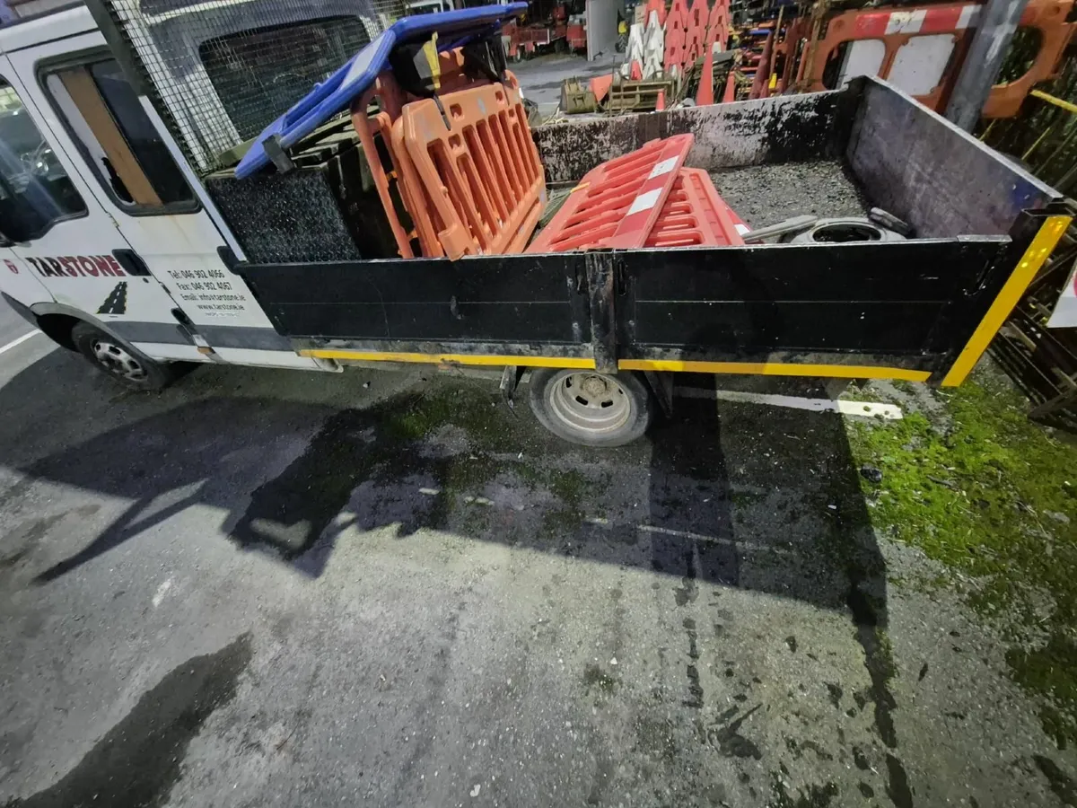 IVECO CREW CAB 2008 - Image 2