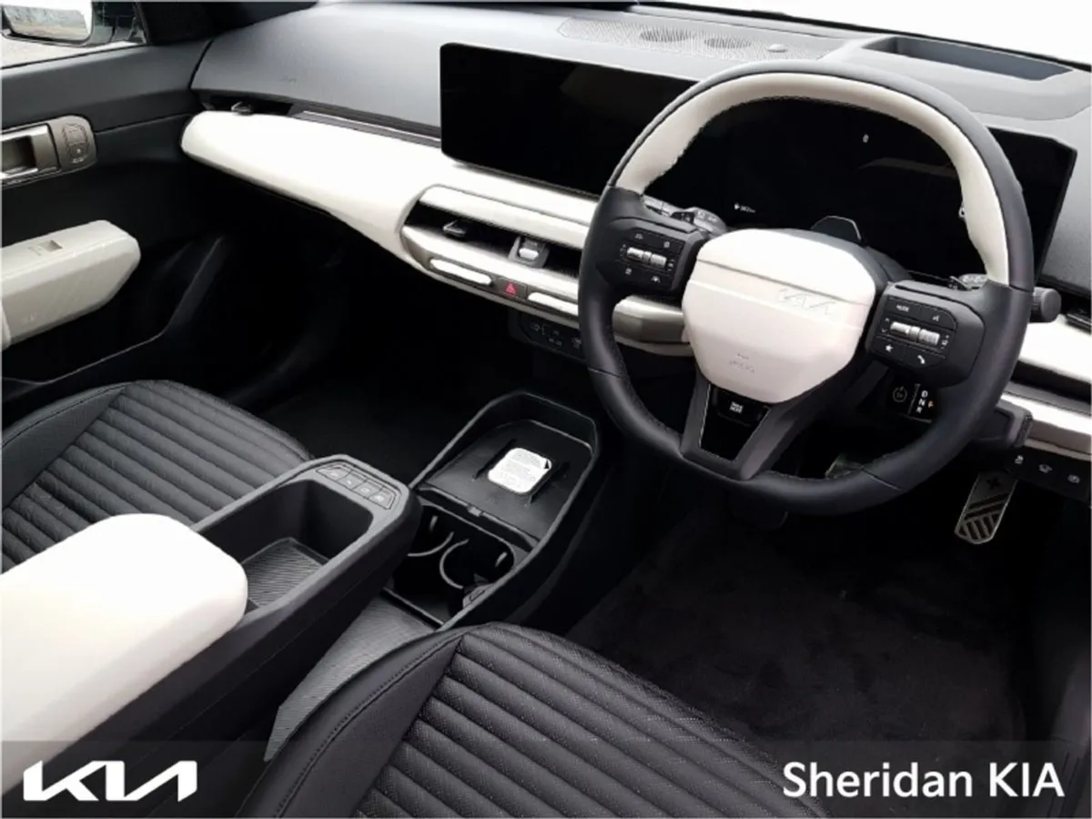 Kia EV4 Gt-line Hatchback 81.4kwh Battery - Image 2