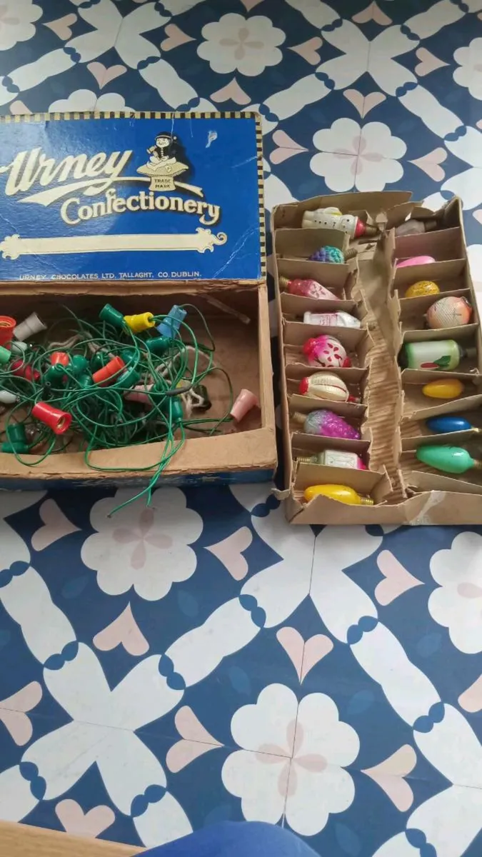 Vintage Christmas lights - Image 1