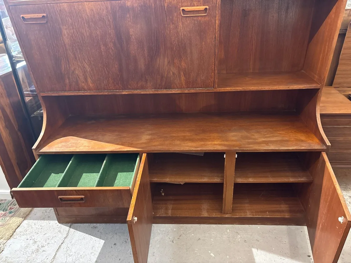 Midcentury Desplay cabinet - Image 3