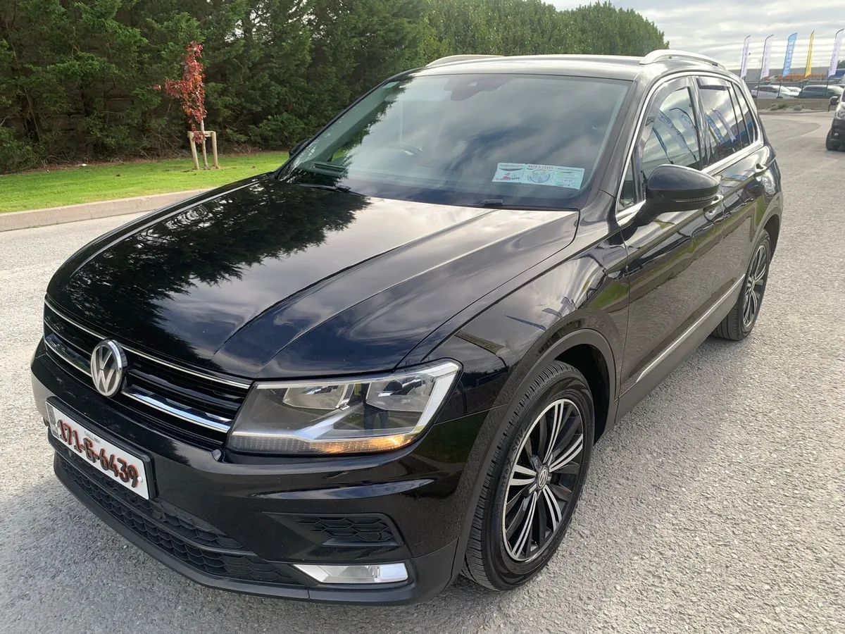 2017 Volkswagen Tiguan, Nctd 1/27, taxed 8/26 - Image 2