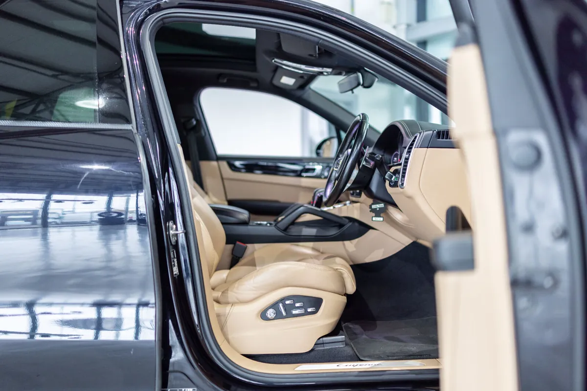 Porsche Cayenne 2019 3.0 4DR AUTO - Image 4