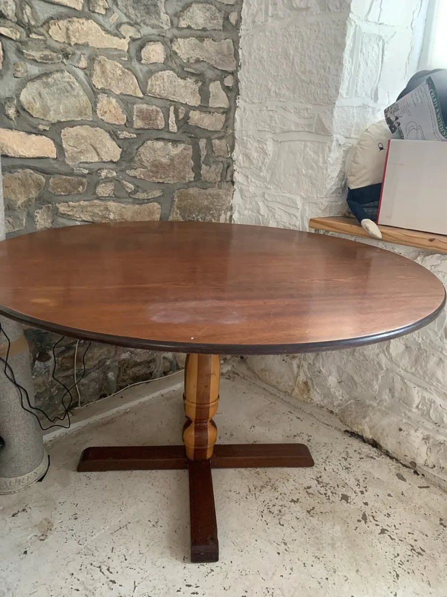 Round dining table - Image 2