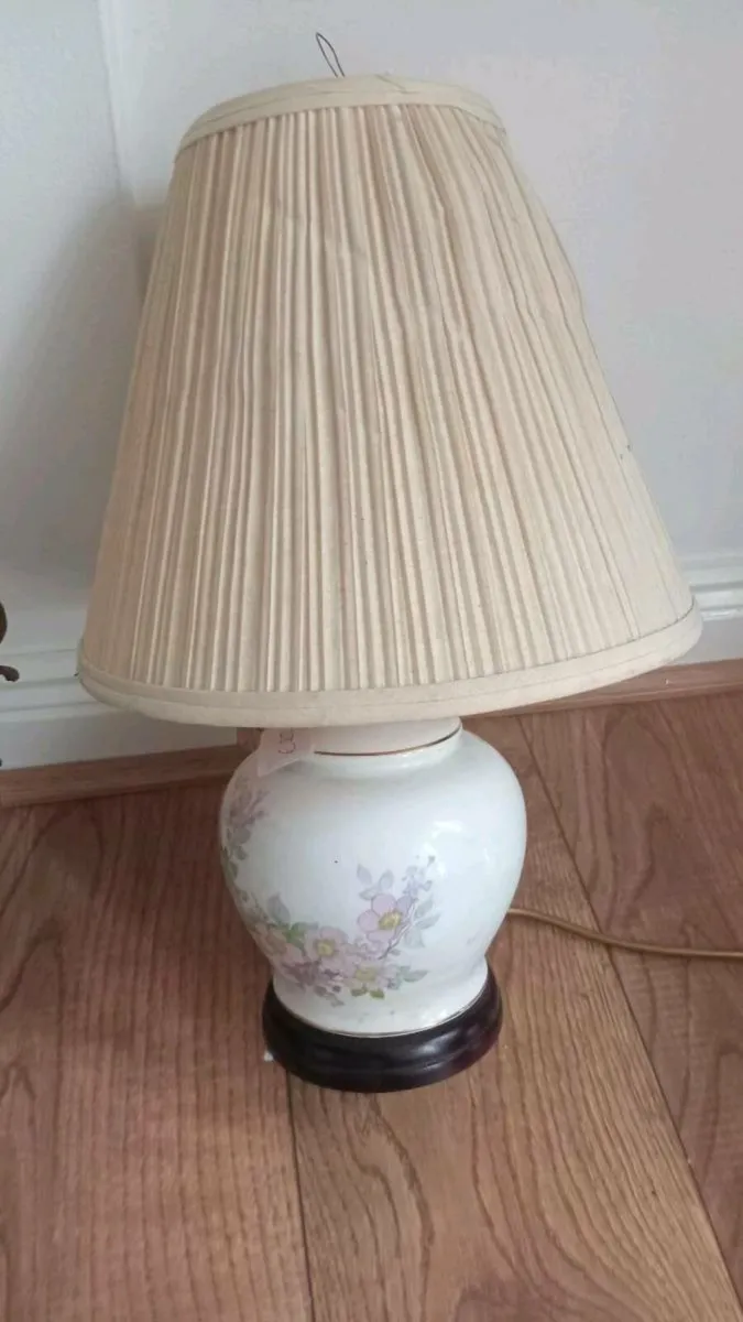 Vintage lamp - Image 1