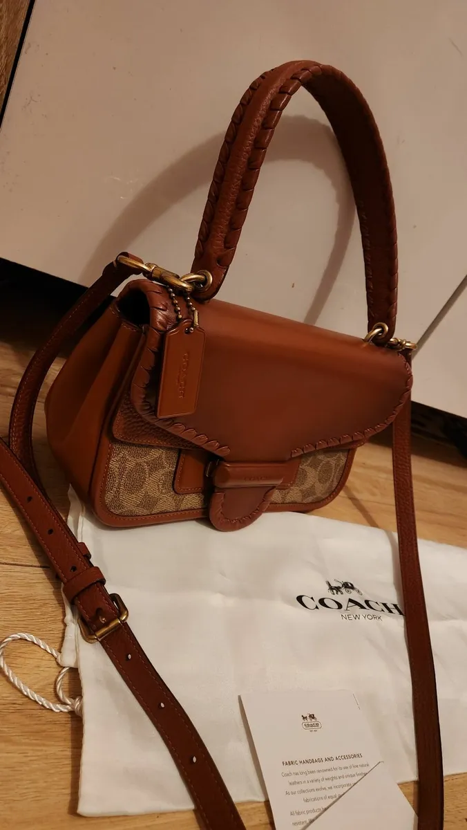 Designer COACH handbag - Image 1