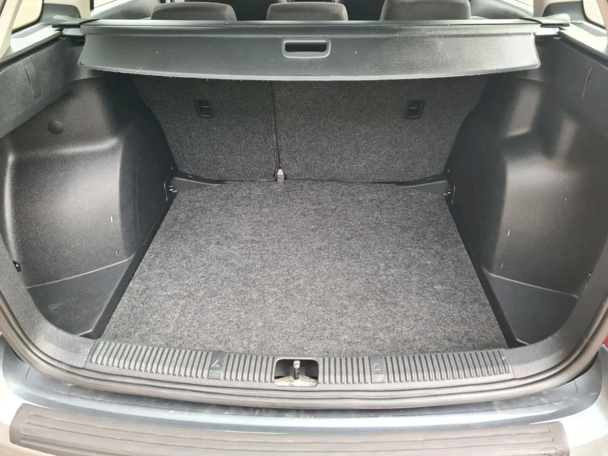 131 Skoda Fabia 1.2 Automatic - Image 4