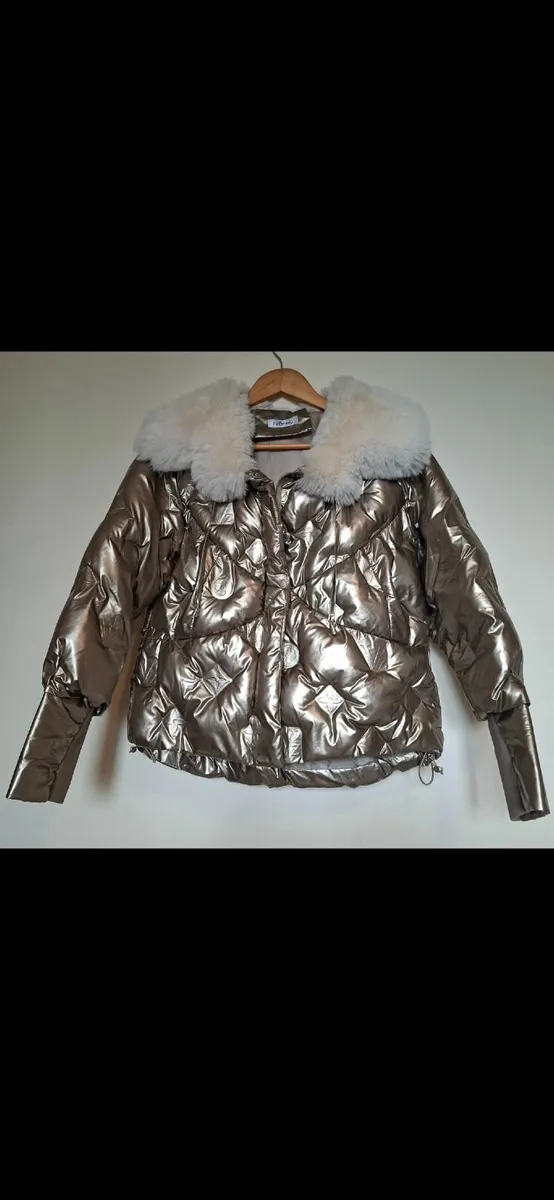 Luxury Women's Down/Insulated Jacket - Image 1