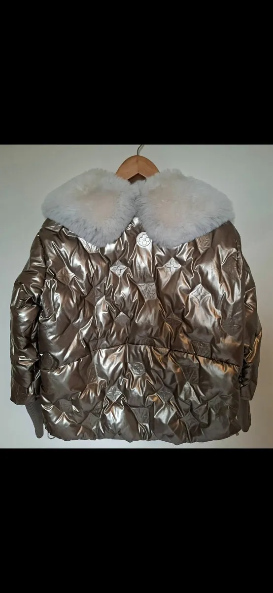 Luxury Women's Down/Insulated Jacket - Image 2