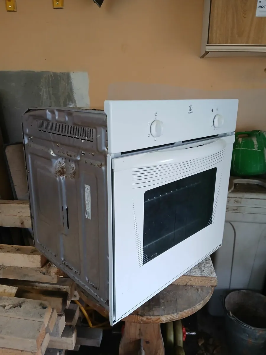 Electric cooker - Image 1