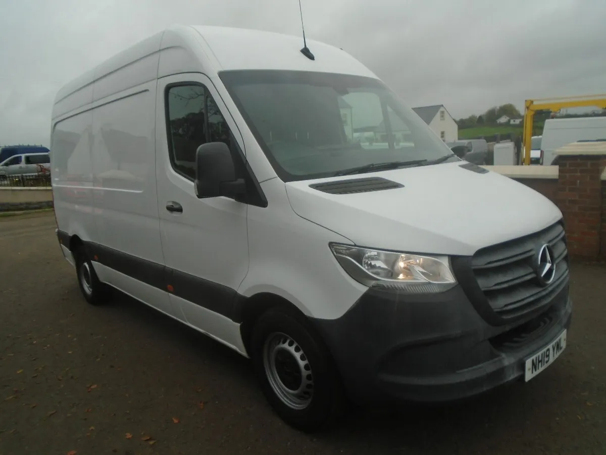 2019 Mercedes-Benz Sprinter 316 CDI MWB HR RWD - Image 1