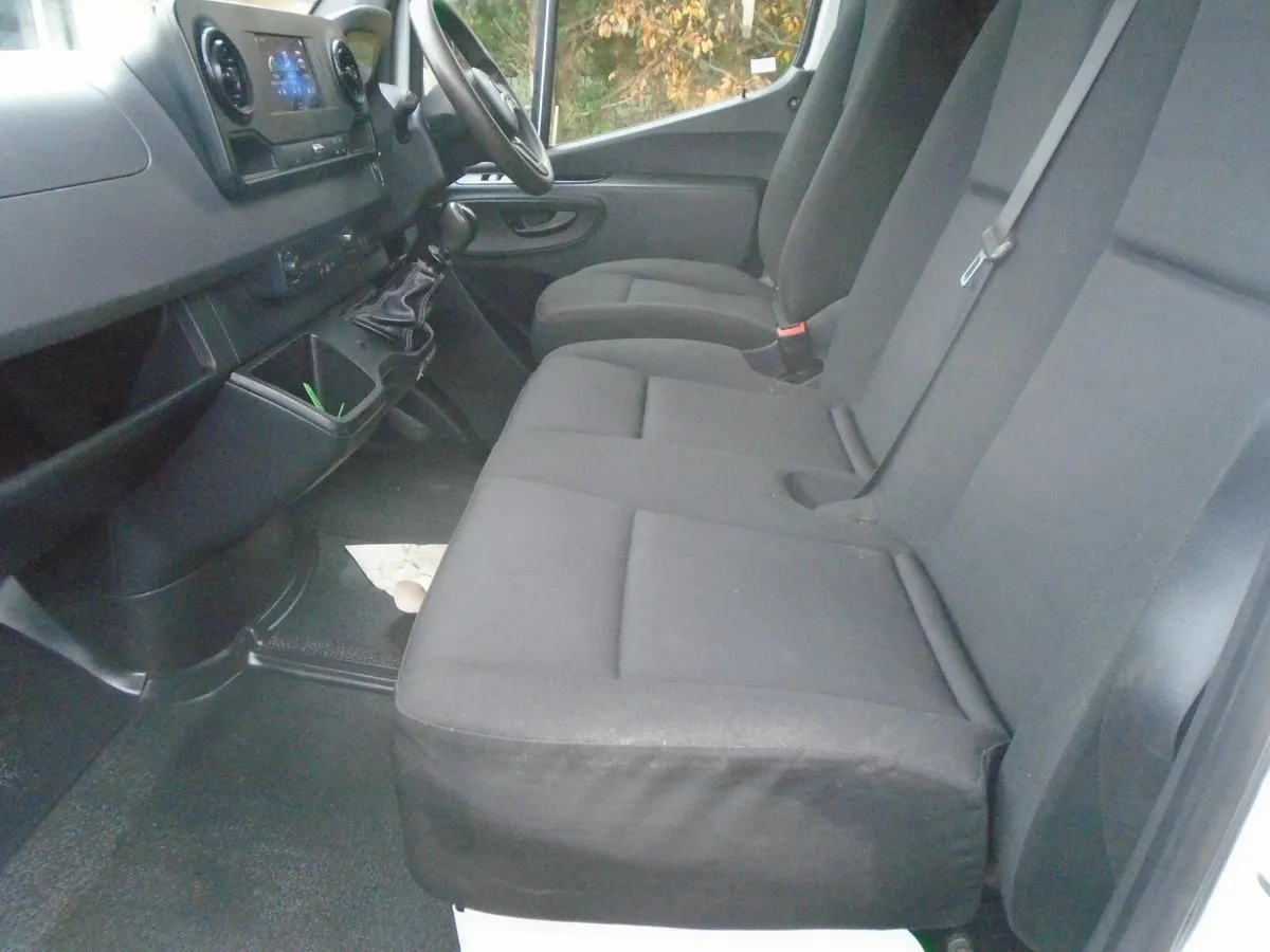 2019 Mercedes-Benz Sprinter 316 CDI MWB HR RWD - Image 4