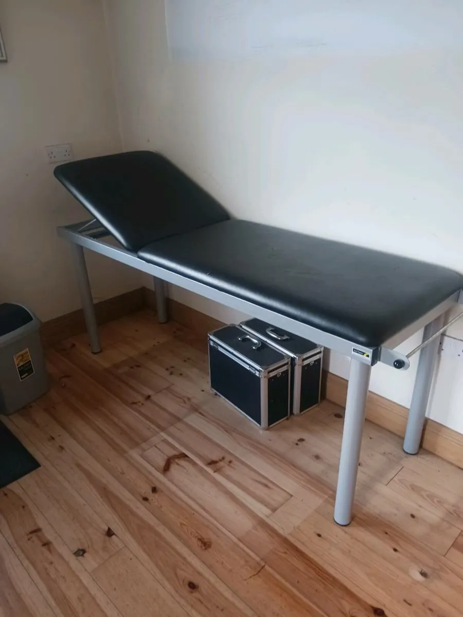 Treatment bed - Image 2