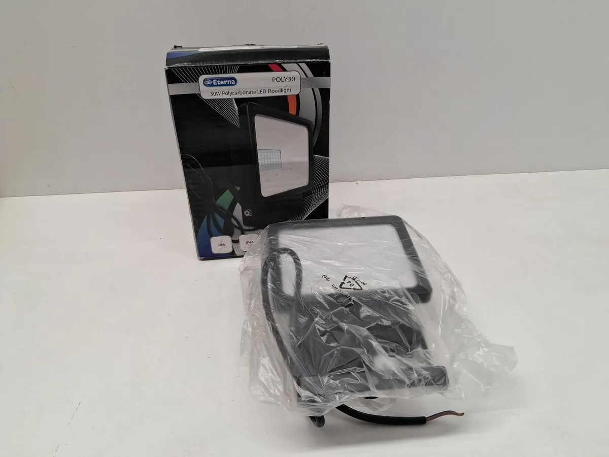 Online Auction Of A LED Floodlight & More! - Image 3