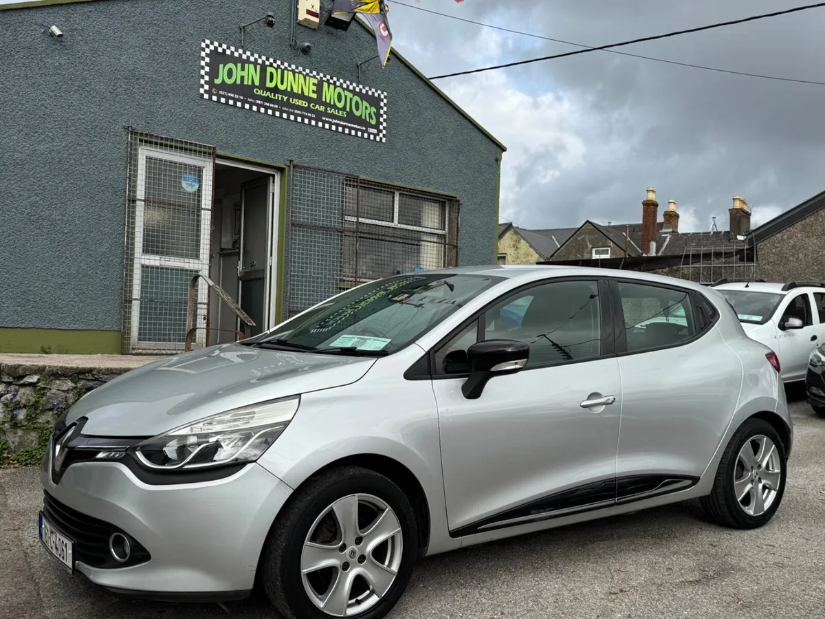 Renault Clio Ideal starter car - Image 1