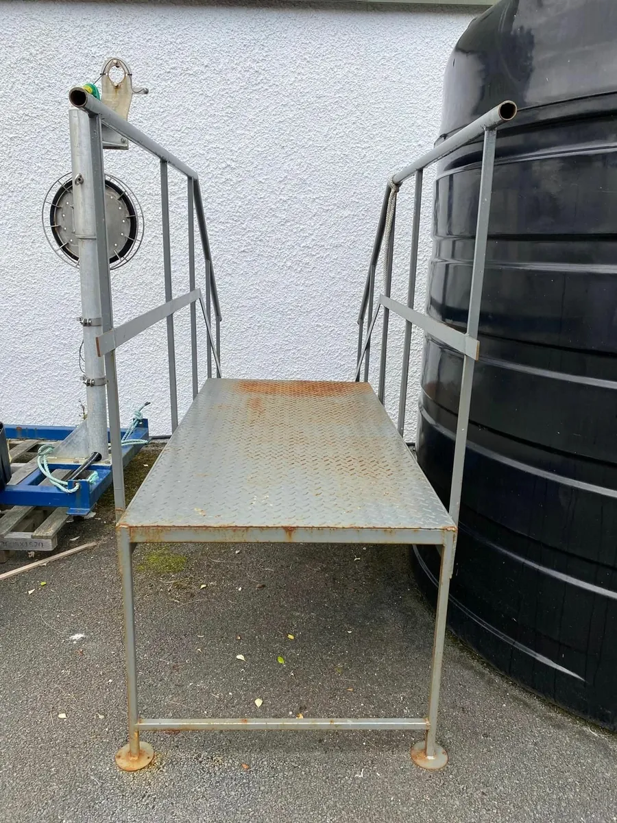 Steel platform - Image 1