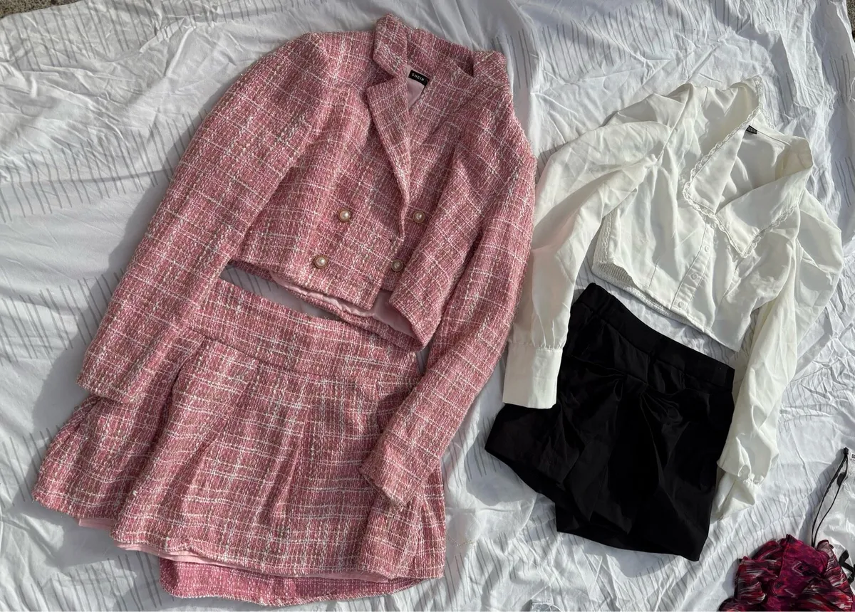 Woman’s clothes - Image 2