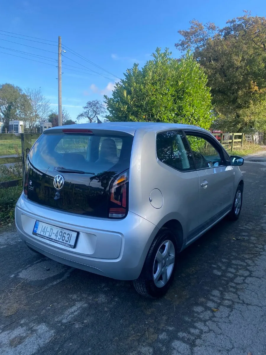 Volkswagen up! 2014 - Image 2