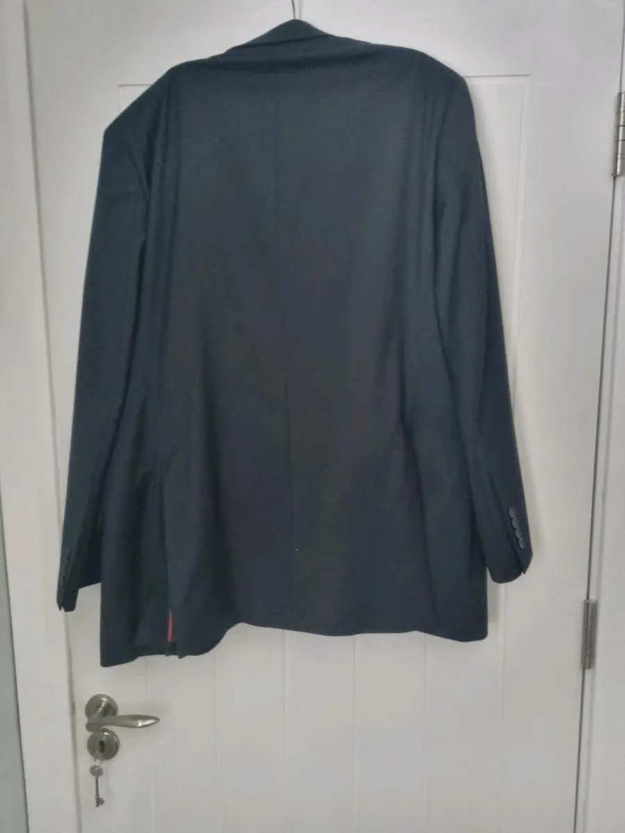 Black suite - Image 3