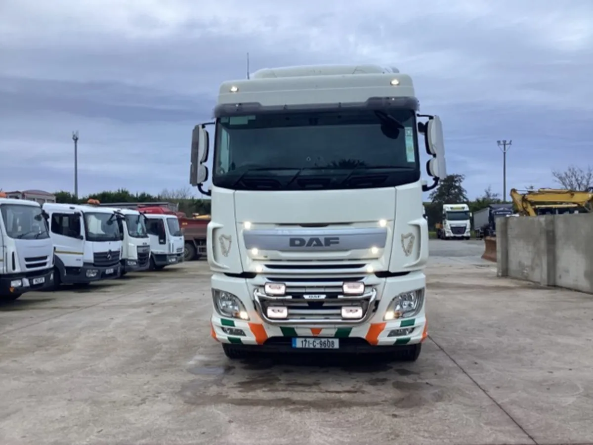 2017 DAF XF460 6x2 Unit - Image 2