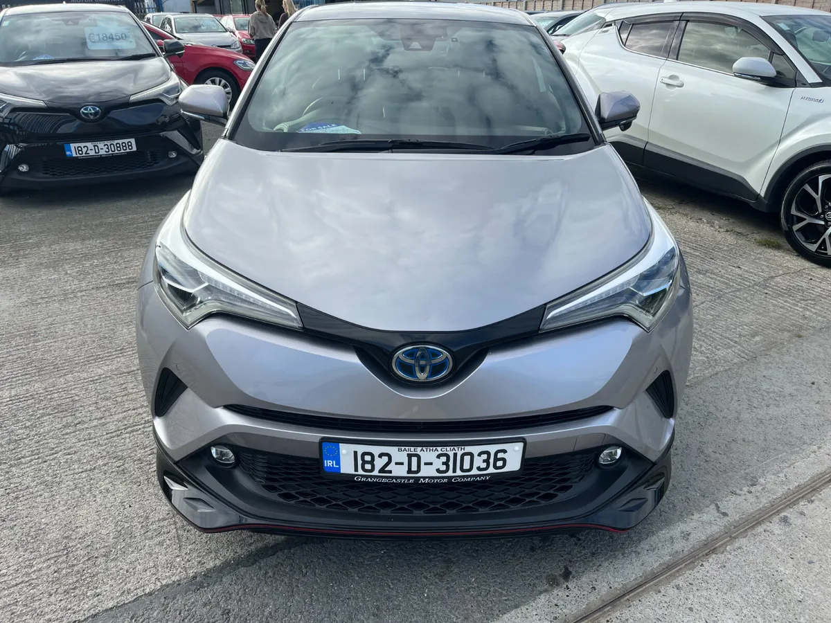 TOYOTA C-HR 2018, 1.8 HYBRID AUTO HIGH SPEC - Image 2