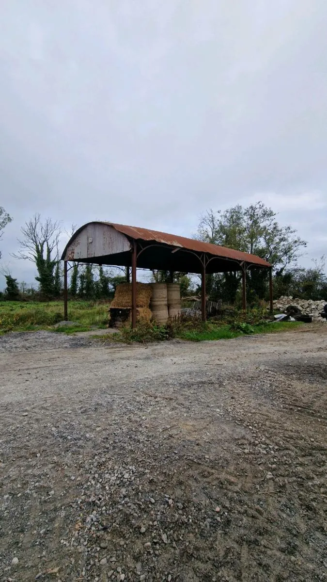 Hay Barn/Shed for sale - Image 1